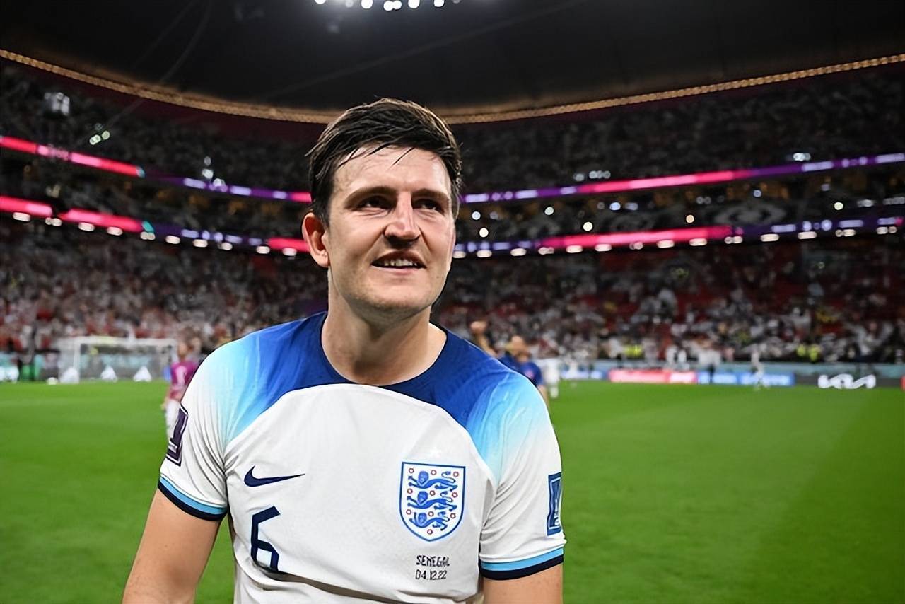 哈里·马奎尔透露,就连曼联教练团都向他发信息,"当我离开球队(前往