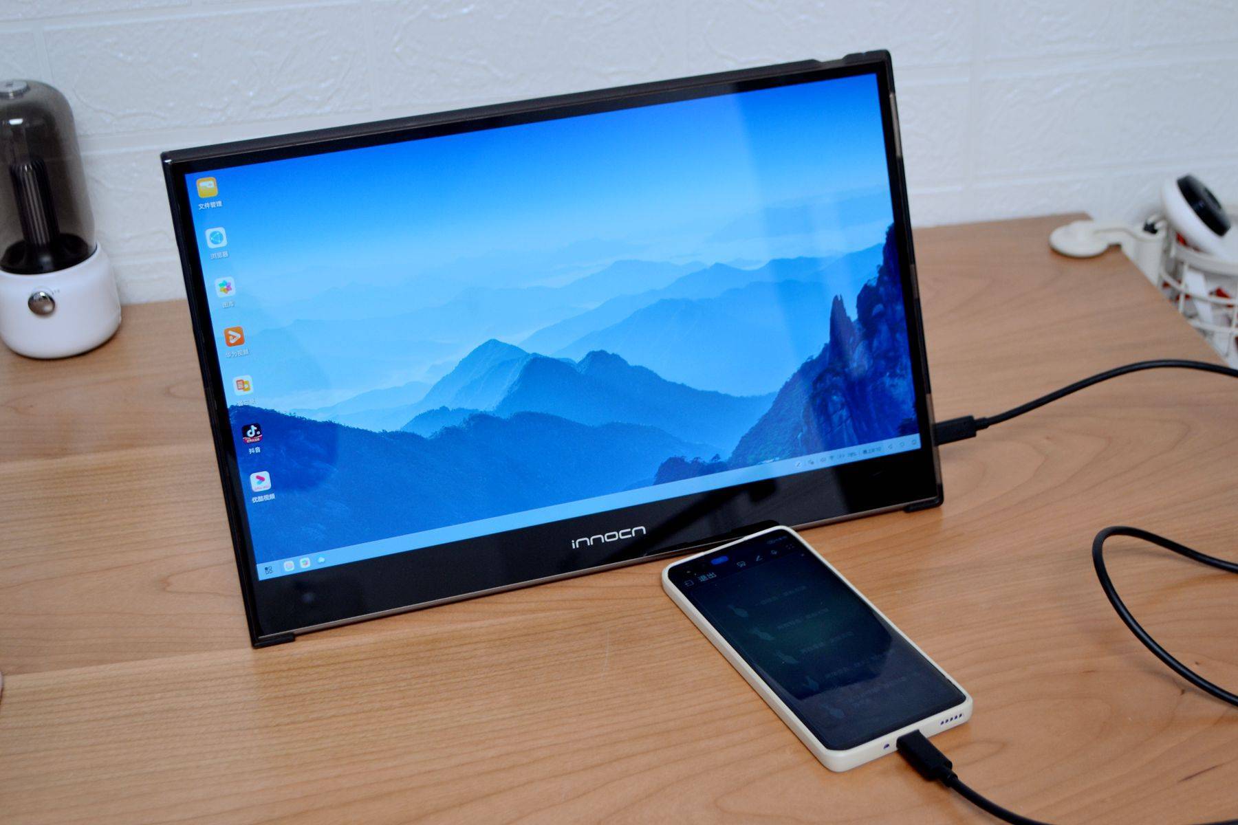 到底该不该买便携屏？手机+便携屏真能变电脑？联合创新15Q1F测评