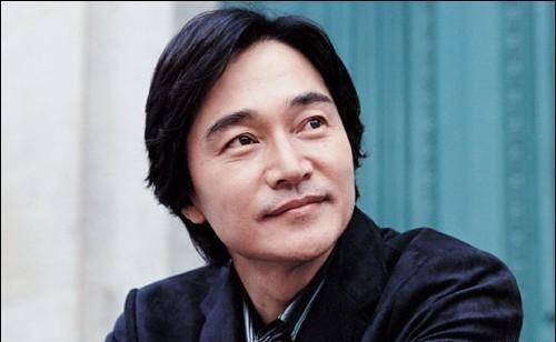 郑宝石:看过他年轻时的照片,才知道什么叫人如其名