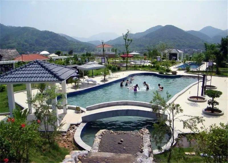 保健养生,美容美肤天堂湖温泉度假山庄座落于黎村镇温泉村cool///绿