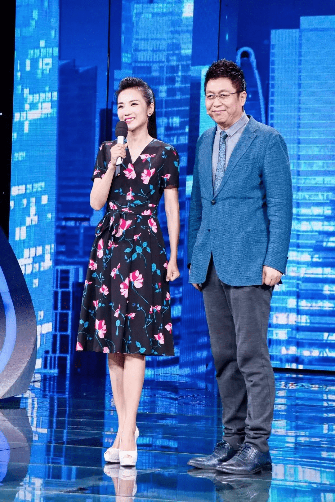 央视主持人管彤:我这辈子最正确的决定,就是在42岁高龄为丈夫生儿子