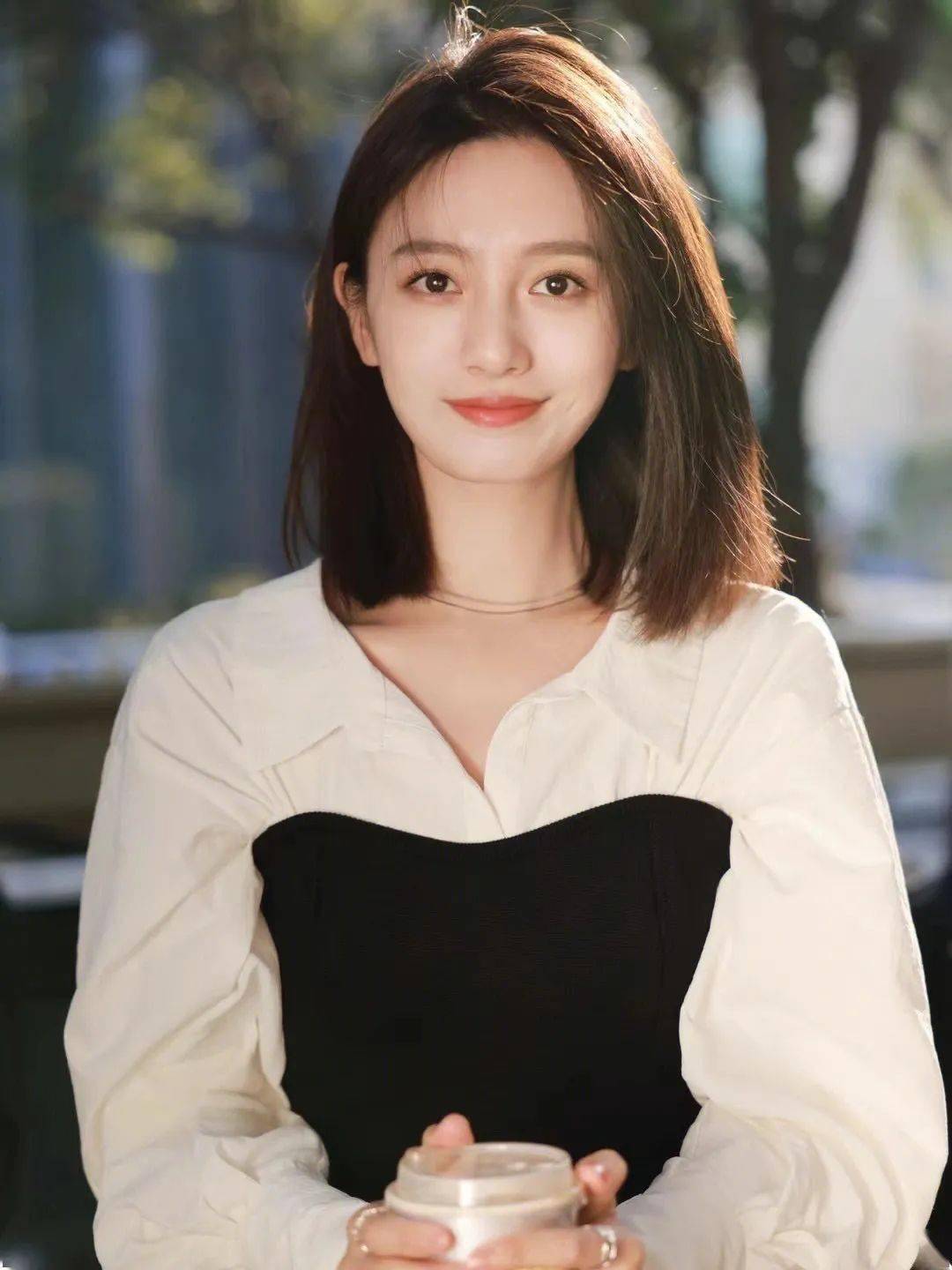 蓬松,轻盈的发型,尽释你的美丽!_锁骨_造型_刘海