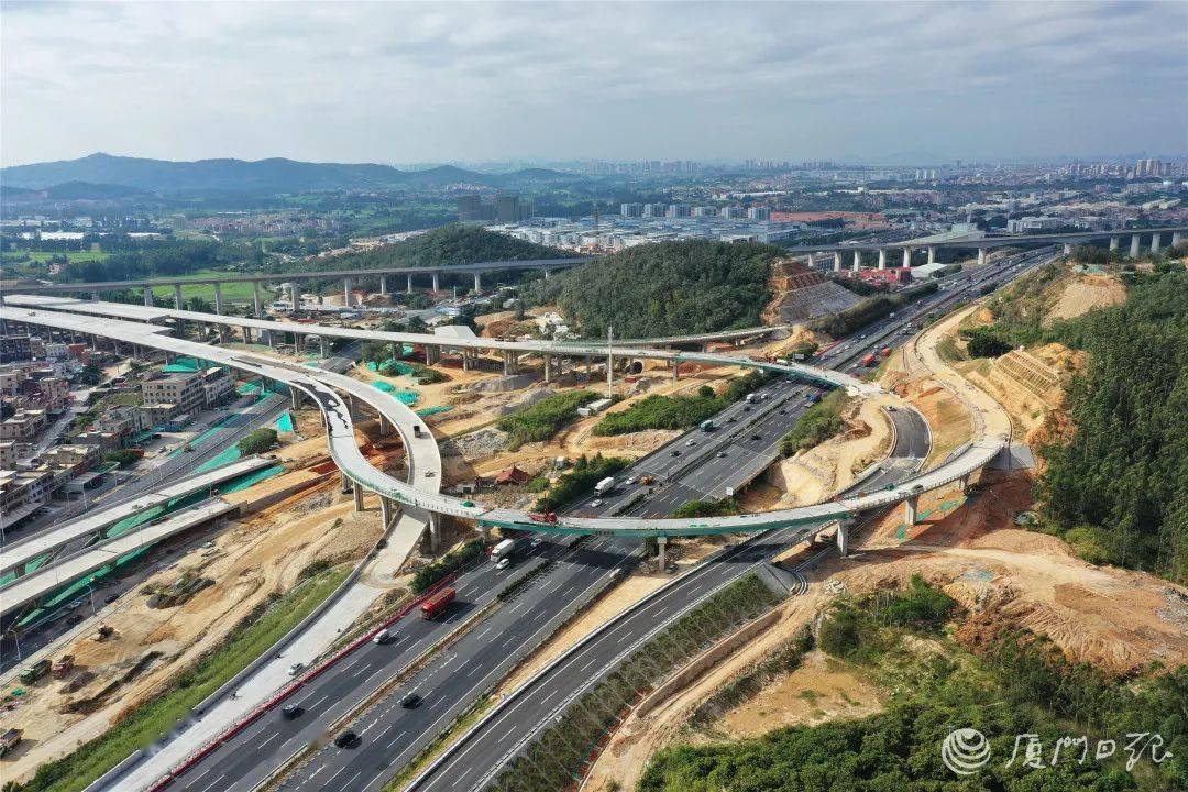 溪東路預計元旦通車溪東路(翔安南路-機場快速路段)橋樑工程近日正式