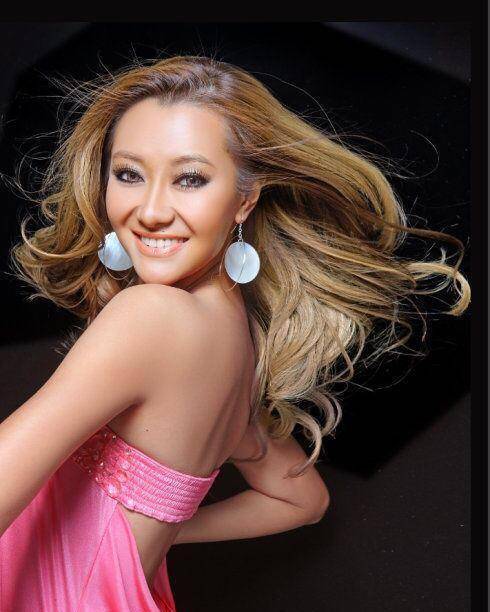 曾唱红《彩云追月》的爱戴,如今整容成瘾,网友:完全认不出!