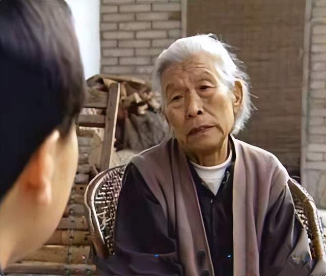 为革命她19岁嫁44岁冻掉双腿老红军,4年后丈夫叛变,她狱中离婚_李玉南