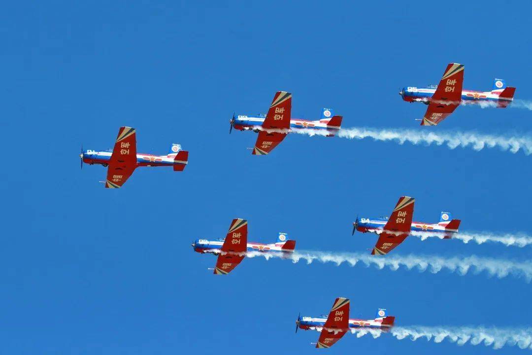 民用初教6首单,雏鹰的常青之路_飞机_飞行_航空