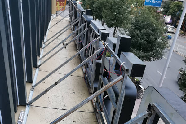 发光字制作的门头飘蓬广告牌概述_方式_处理_玻璃