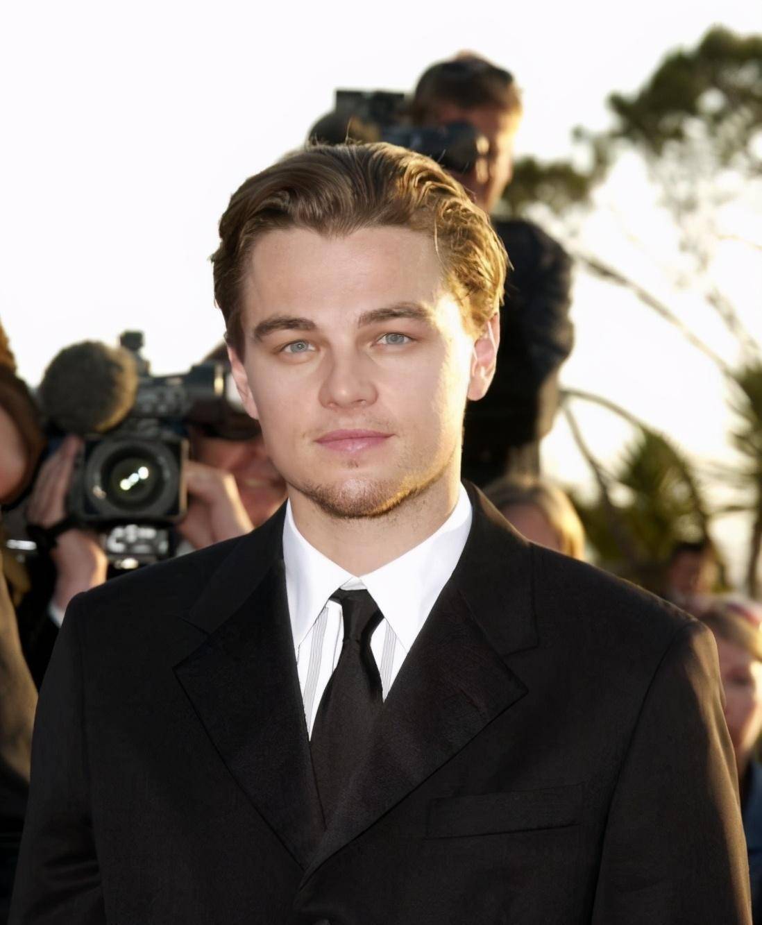 小李子不仅只有《泰坦尼克号》这一部作品,还有别的知名好莱坞电影,都