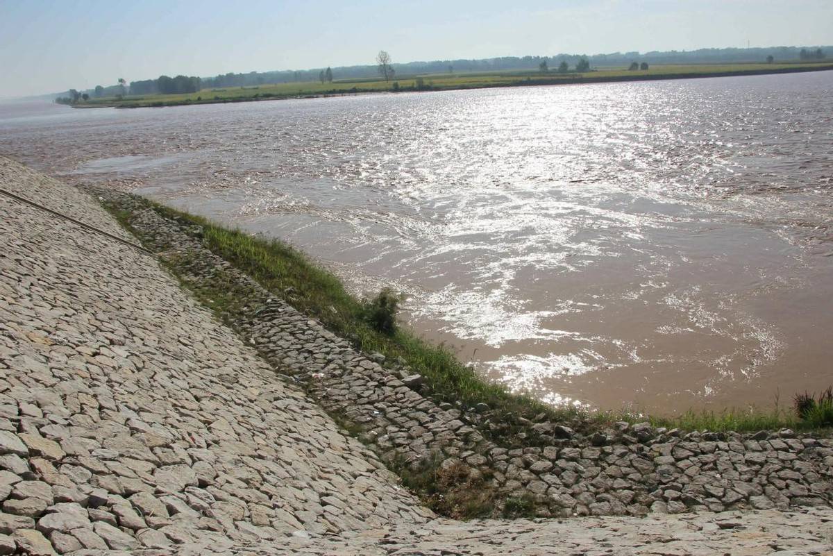 河水_堤坝_结构