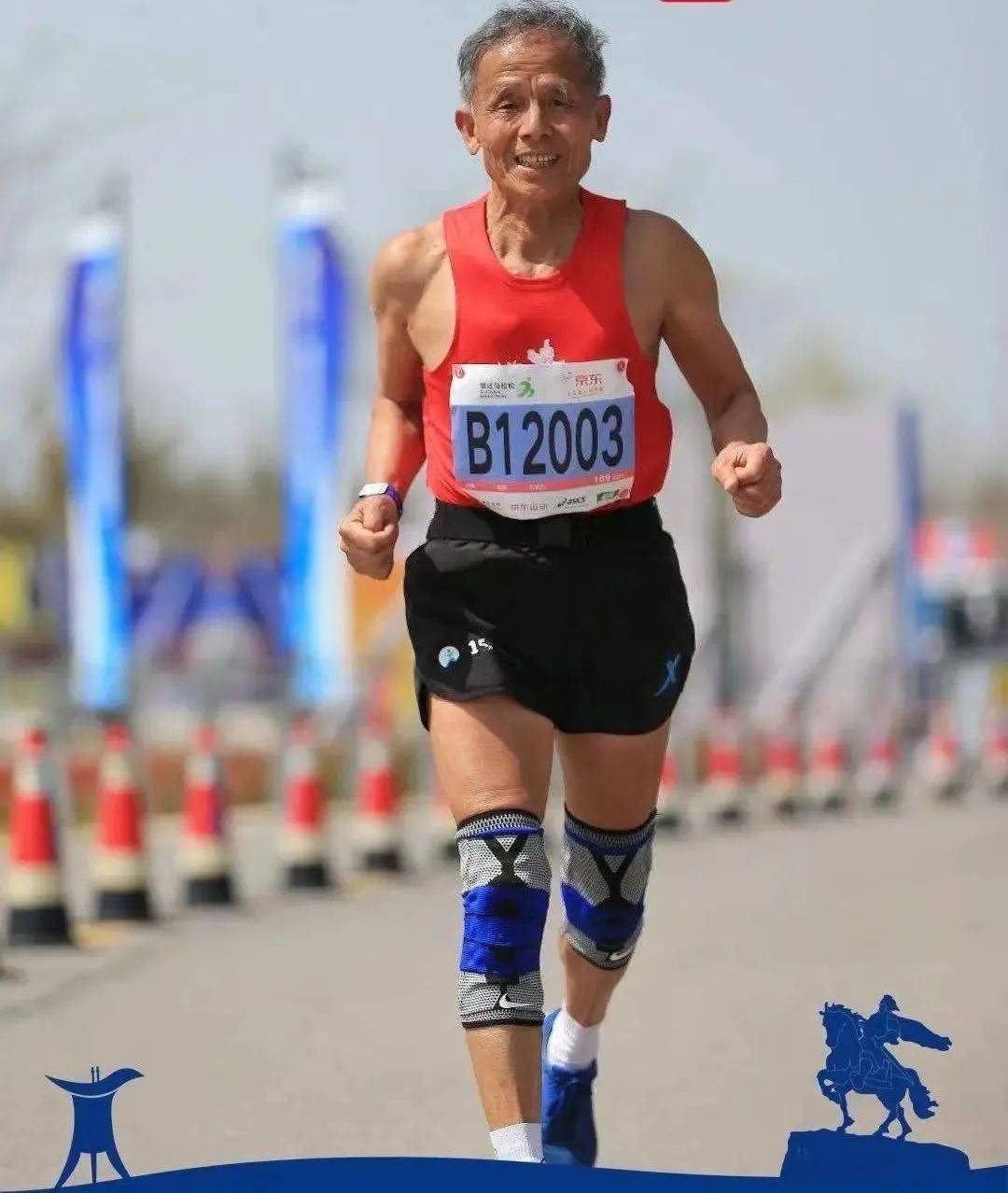 年轻时是"病秧子",体育从未及格 徐州大爷15年跑了100个全马_刘彭