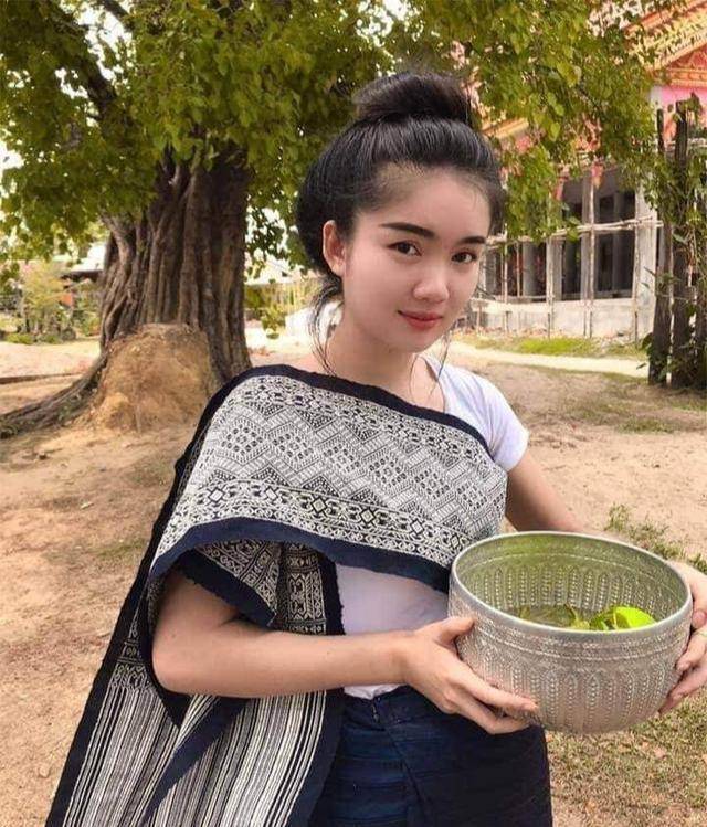 老挝女人照片图片