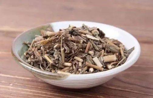 连翘,金银花,炙麻黄,炒苦杏仁,石膏,板蓝根,绵马贯众,鱼腥草,广藿香