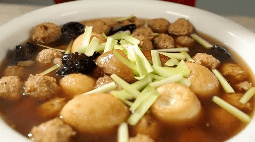 味厚而鲜,食欲诱人兼容多种食材一道特色传统美食一品锅是辛集的视频