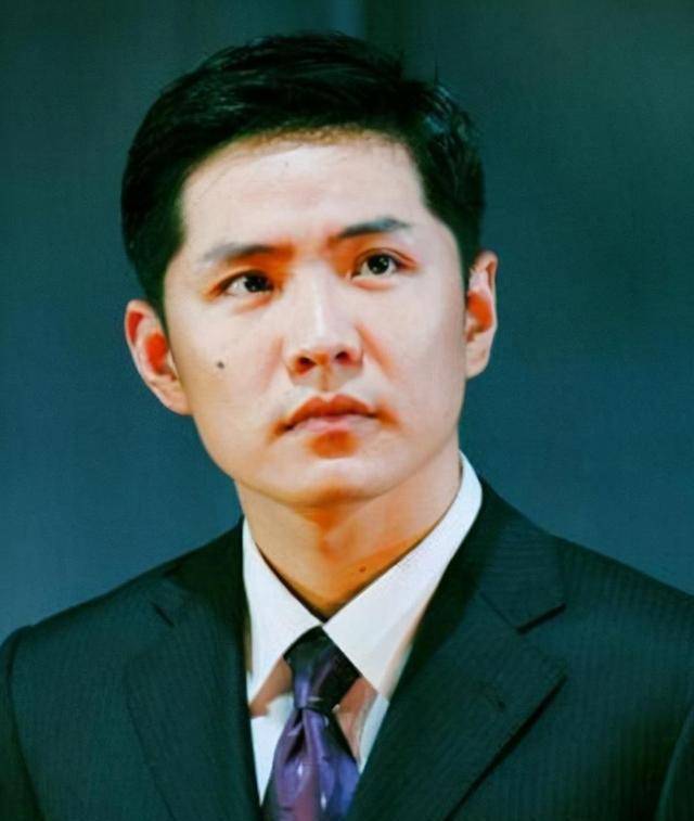 43岁国家一级演员田蕤涉嫌猥亵23岁女学生被逮捕_事情_反转_网友