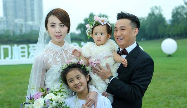 荧屏上的黄磊,尽显好男人,生活中老婆孙莉称被他牵着鼻子走