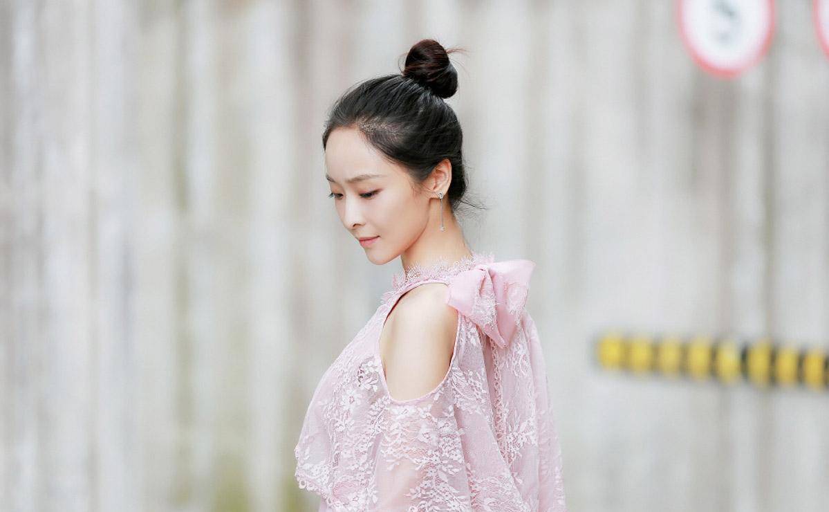 李曼和他恋爱多年,被传分手?看看他是怎么说的_女孩_一面_性格