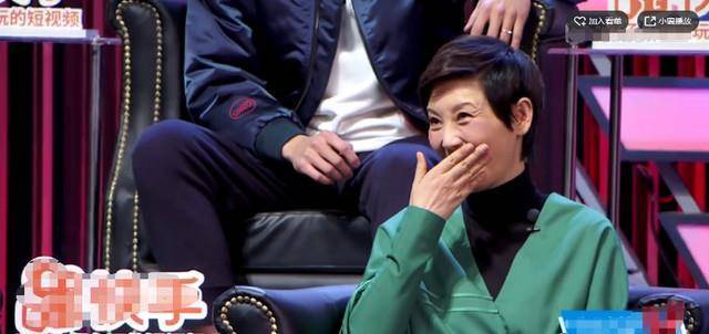 徐帆在《吐槽大会》被质疑喝酒上台,满屏的弹幕比节目还精彩