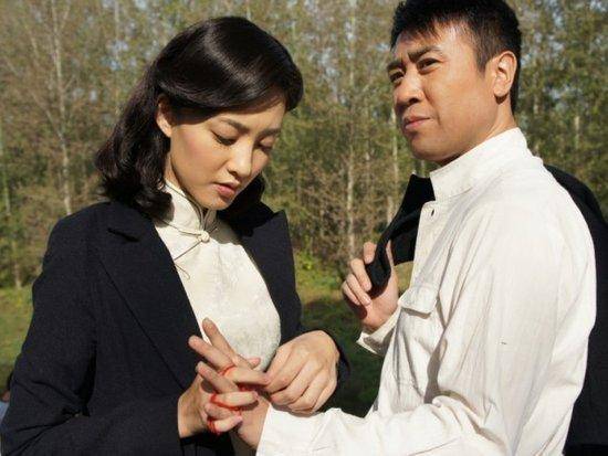 《青盲》:冷美人女军医王玲雨剧中王丽坤扮演王牌特工张海峰的初恋