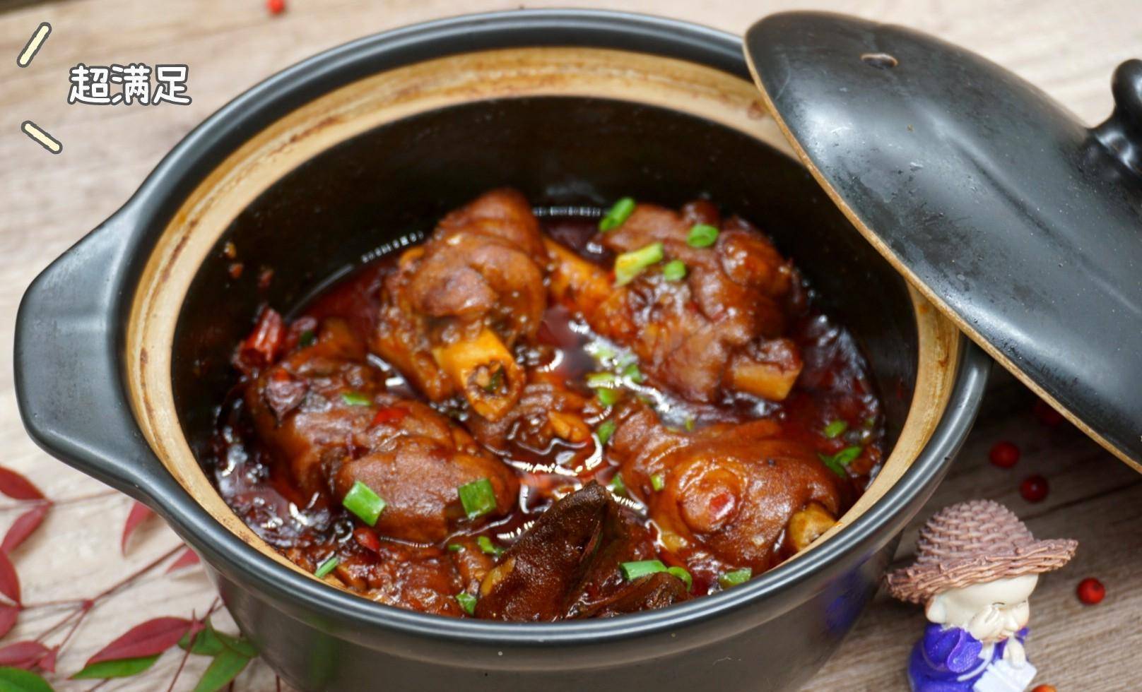 小厨娘教你做含丰富的胶原蛋白的红烧羊脚,2根羊蹄冷水下锅_步骤_大火