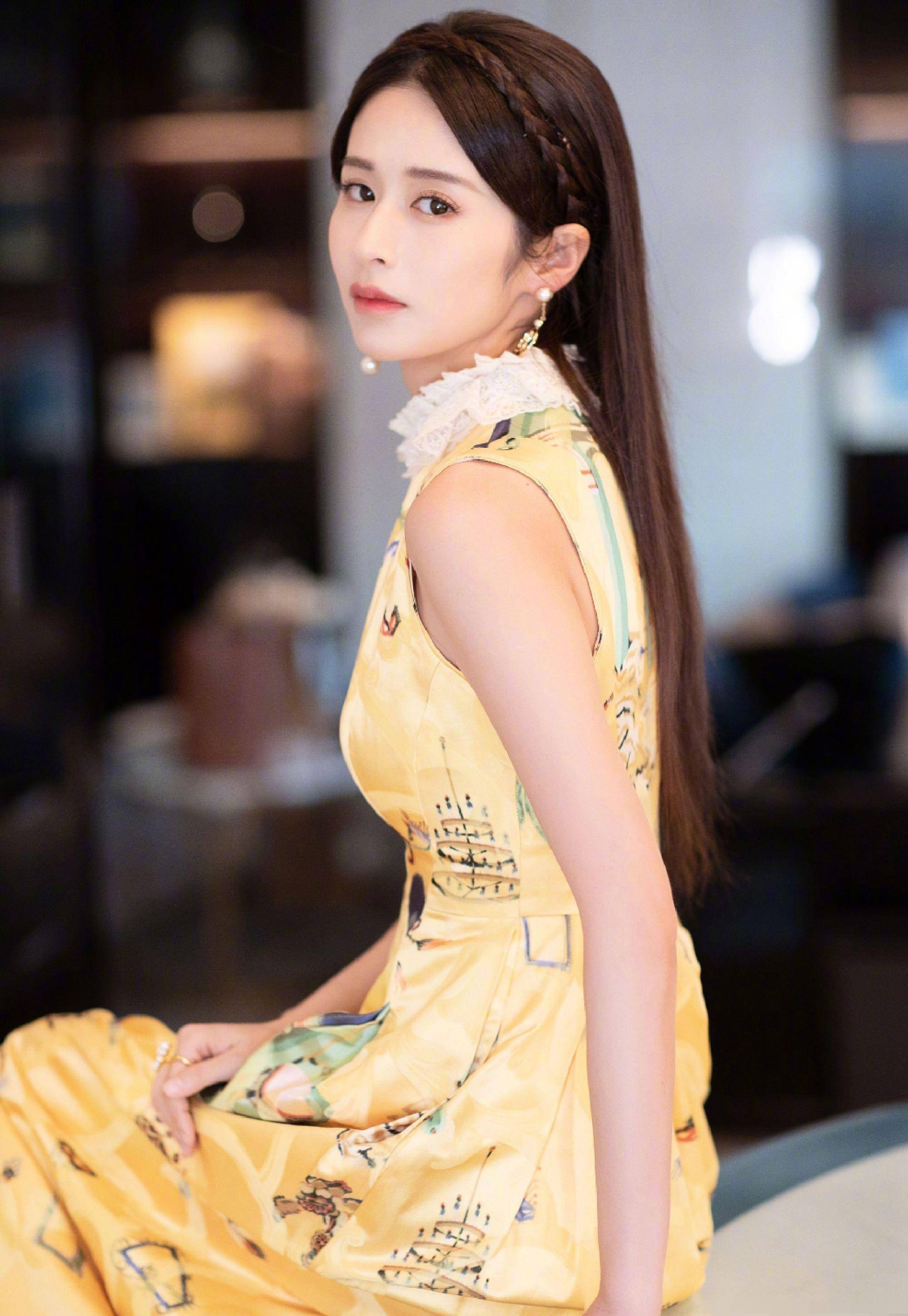 颖儿说自己瘦了十年,最胖时一百三十斤,曾绑两层收腹带睡觉_减肥_女儿