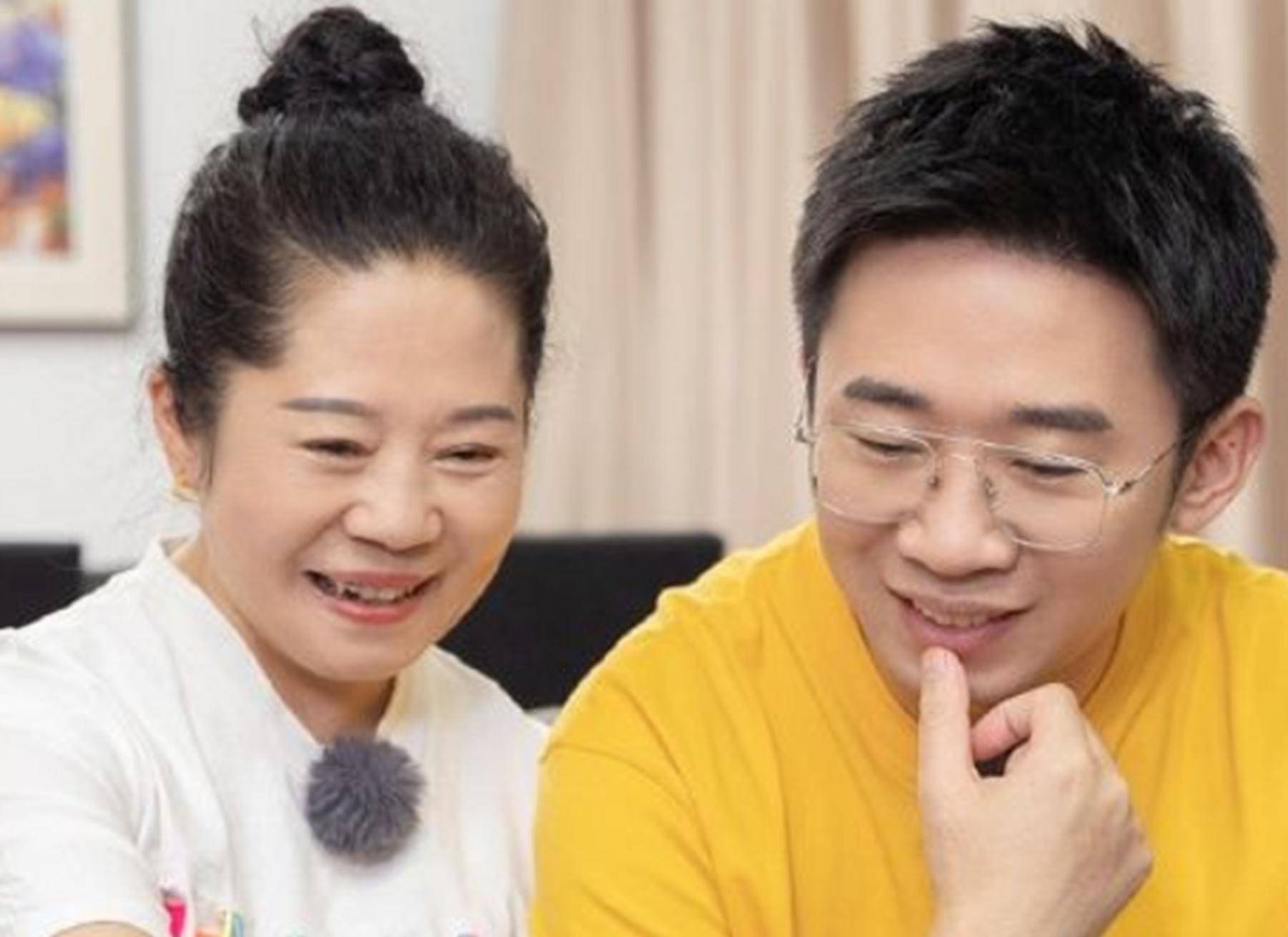 有种"不公平"叫杨迪兄妹,上帝吻了妹妹杨莎的脸,随意捏了哥哥_时候