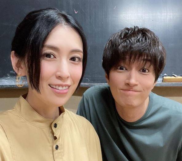 日媒曝大仓忠义广濑爱丽丝恋情,相差十岁,已经交往半年_关系_先生