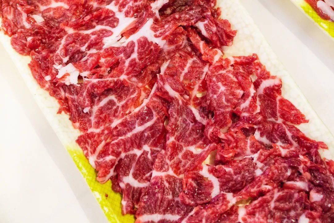 三花趾,嫩肉,牛骨髓等部分应有尽有匙仁,匙柄,五花趾牛肉丸,脖仁,吊龙