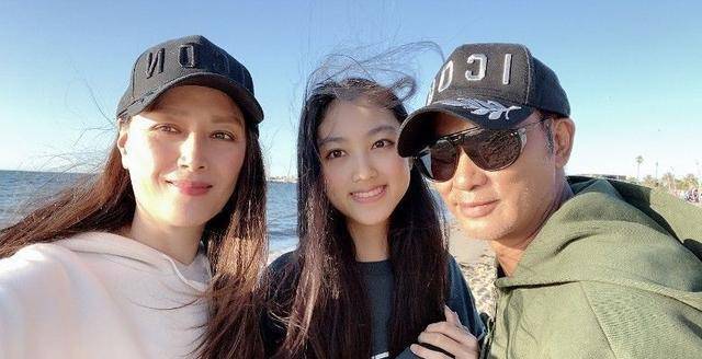 相信琦琦及ella都会好自豪有这个好老公,好爸爸!