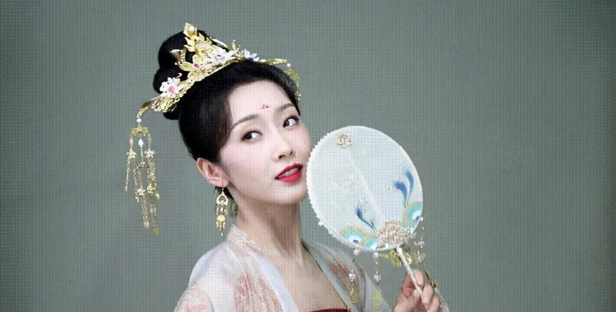 《梦醒长安》放动态图:成毅姿势古韵足,张予曦灵动,服化道出彩_角色