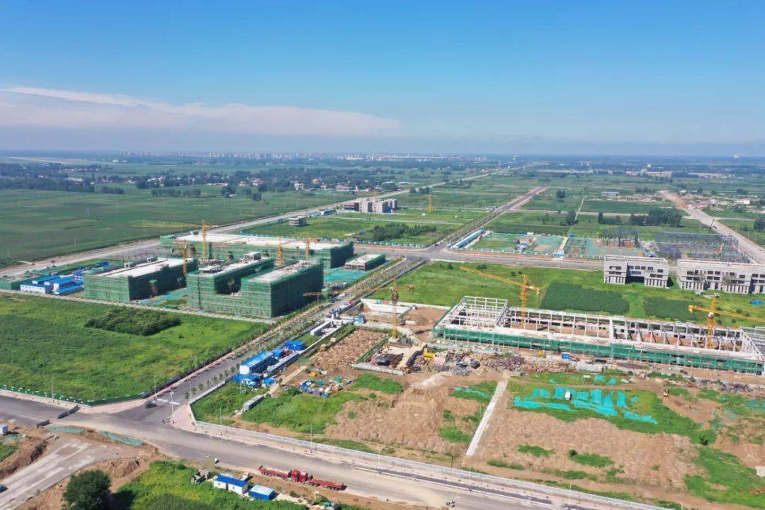 定兴地处京南雄北,毗邻京津,接壤雄安.