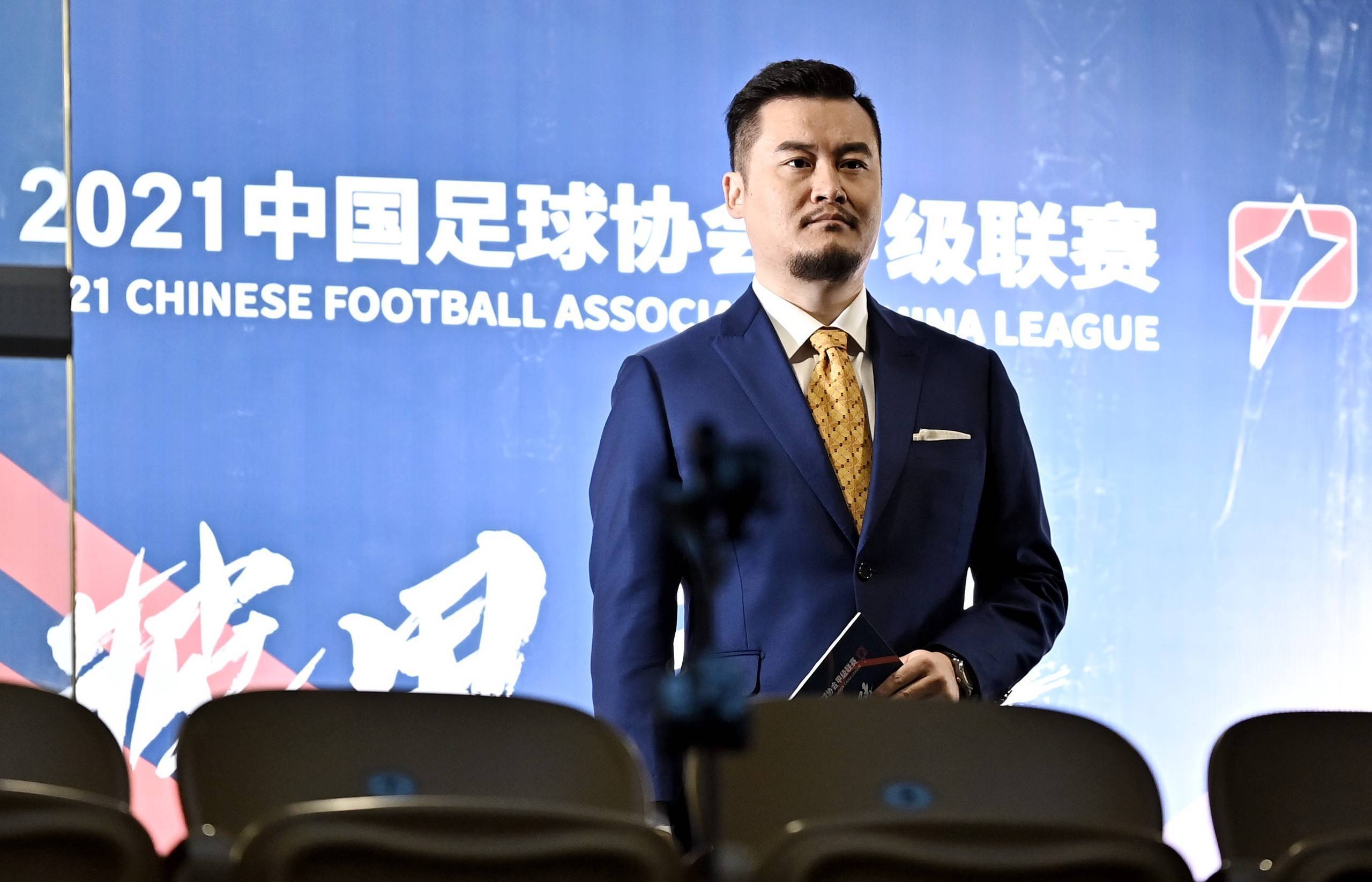 贺炜,我不是诗人,我只是挚爱足球_解说_世界杯_生活