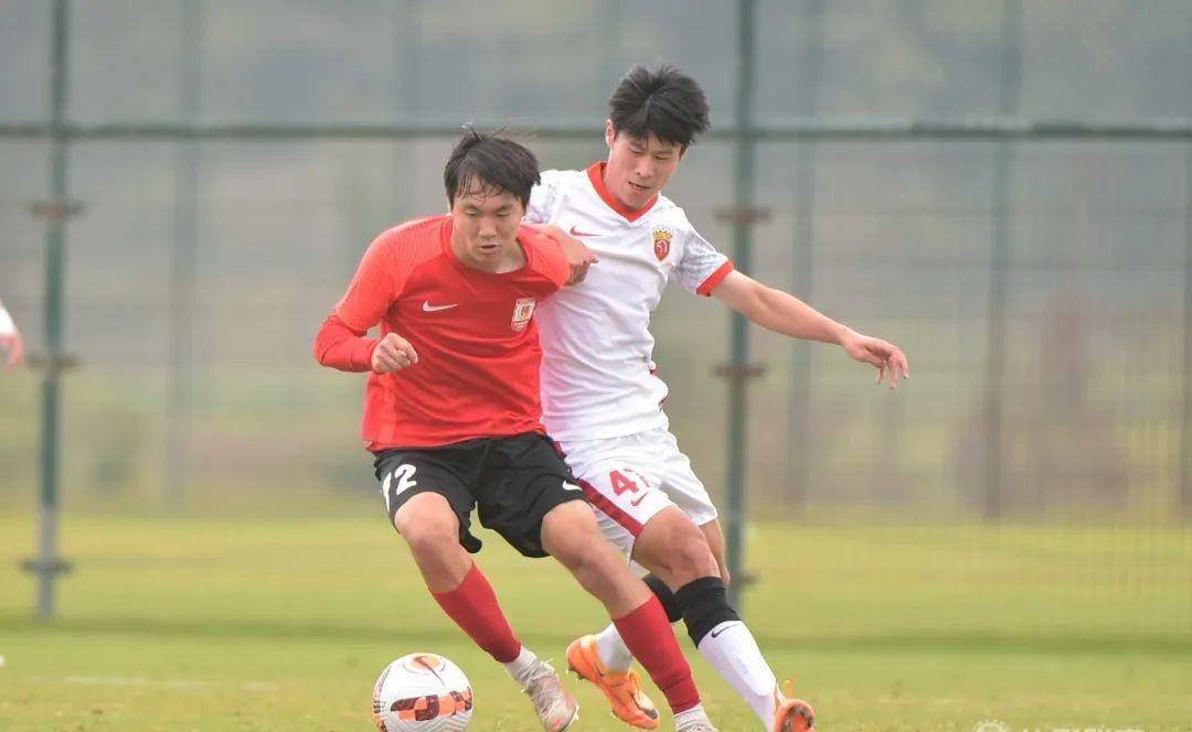 白雪松任意球梅开二度 长春亚泰u21队2比3负于上海海港_比赛_球门