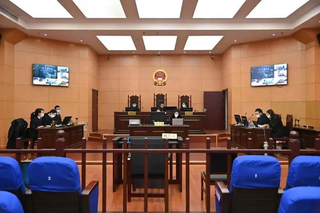 六安市委原副秘书长,六安经济技术开发区原工委书记金德元受贿案一审