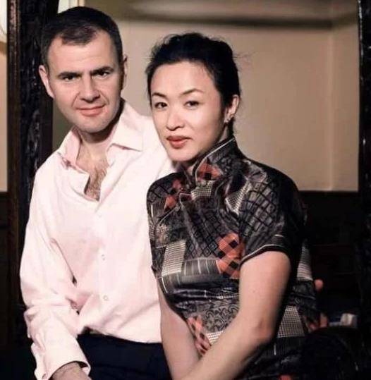 曾是金星前妻,因变身分手,如今两人成闺蜜_生活_波琳_事情
