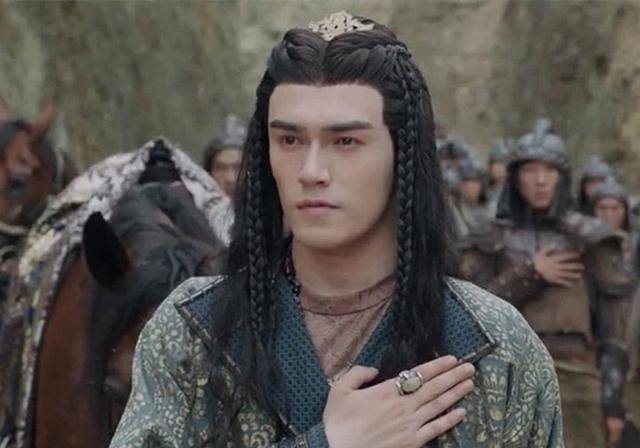 在大结局中,阿诗勒隼被奕承公主绑架,李长歌前去营救,好在有小可汗涉