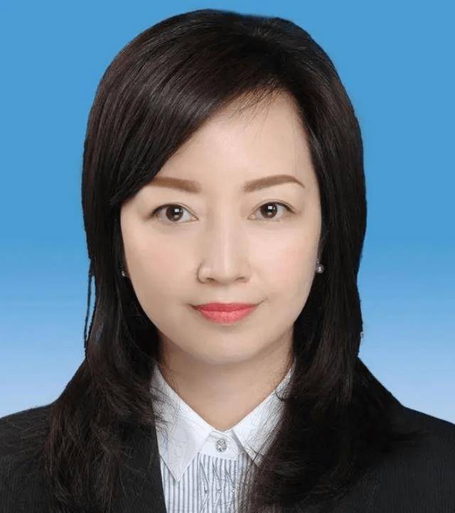 41岁副区长“陈枢”走红,个人履历令人佩服,毕业院校却受到质疑_工作_大学生_当代