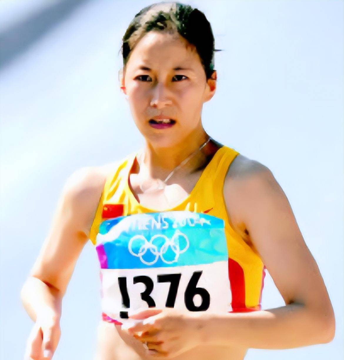 奥运冠军王丽萍:我最大的遗憾就是,夺冠后没能披着红旗绕场一周