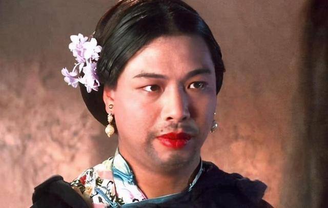 星爷的电影里,为什么总喜欢安置一些丑女形象呢?