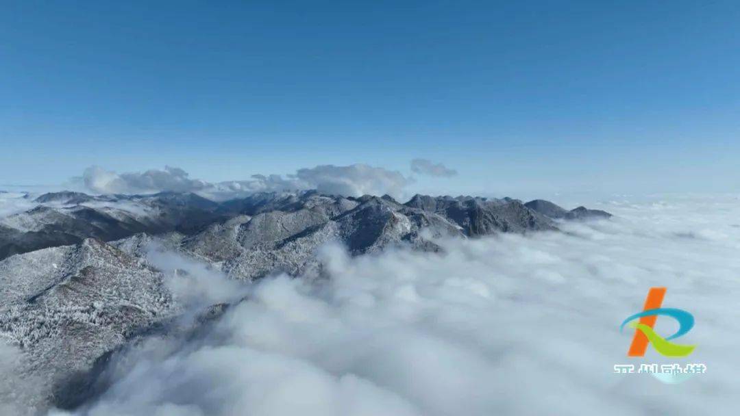 重庆开州雪宝山图片图片