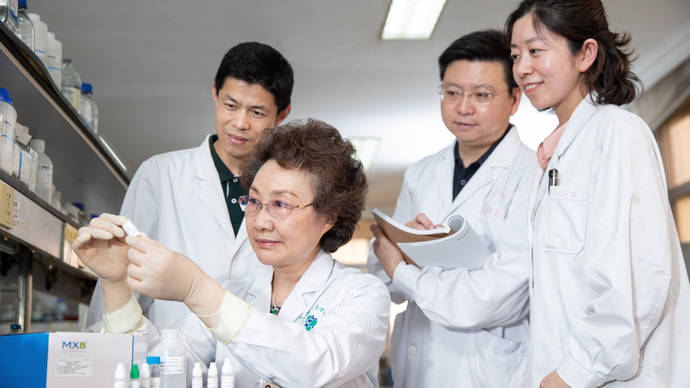 专访王红阳院士:在胆管癌的铠甲上打开一道裂隙,她说科研不要争功名