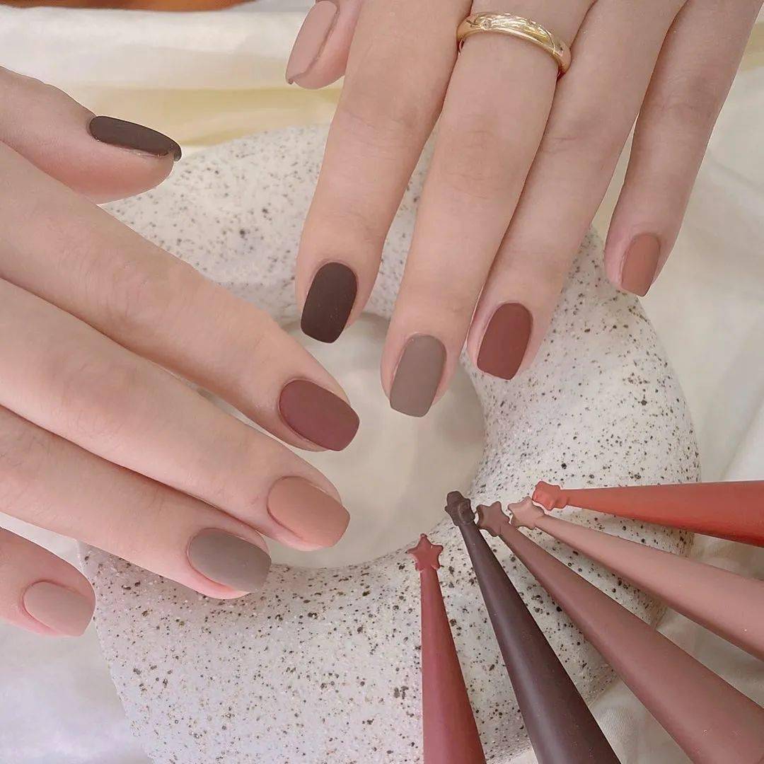 高级感磨砂美甲!巨好看~_侵权_版权_纯色