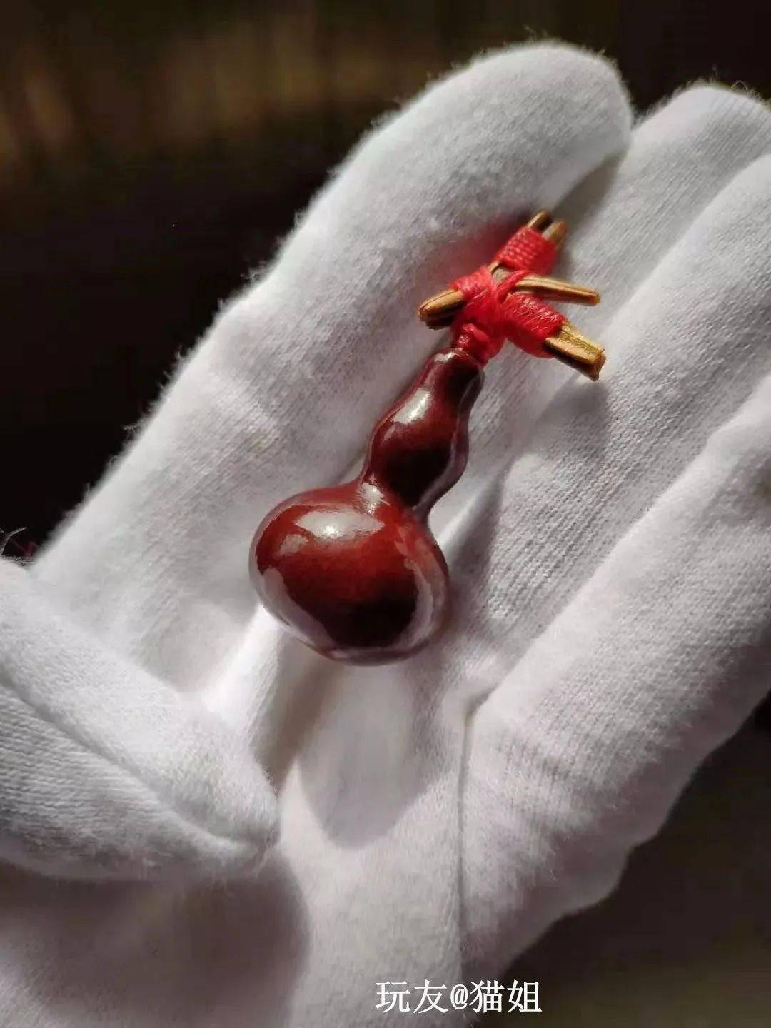 小姐姐种了10年葫芦,个个盘出玛瑙红!_盘玩君_玩家_小时候