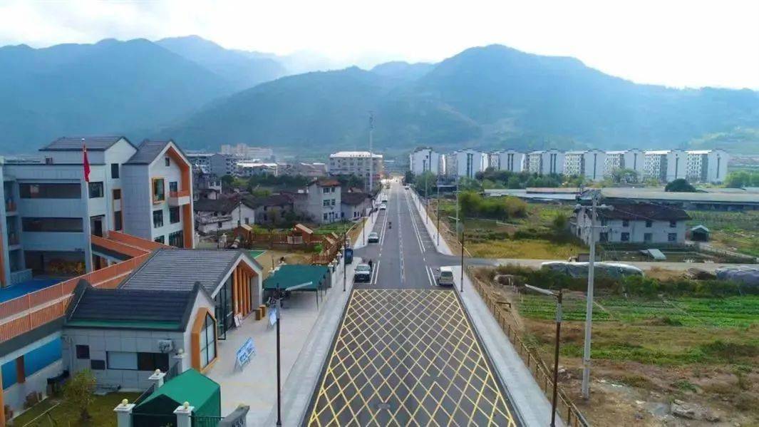 安仁这个省级样板乡镇一起先来看看龙泉市安仁镇获美丽城镇建设省级