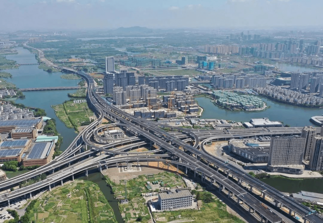 绍兴首条快速路全线通车!_高架路_智慧_进行