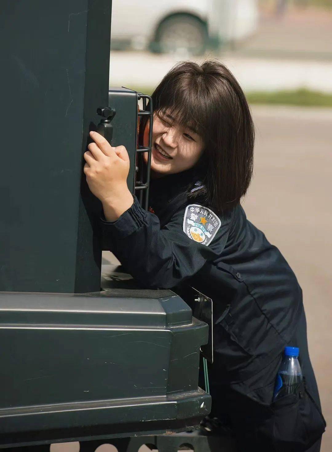 特警警服白色图片