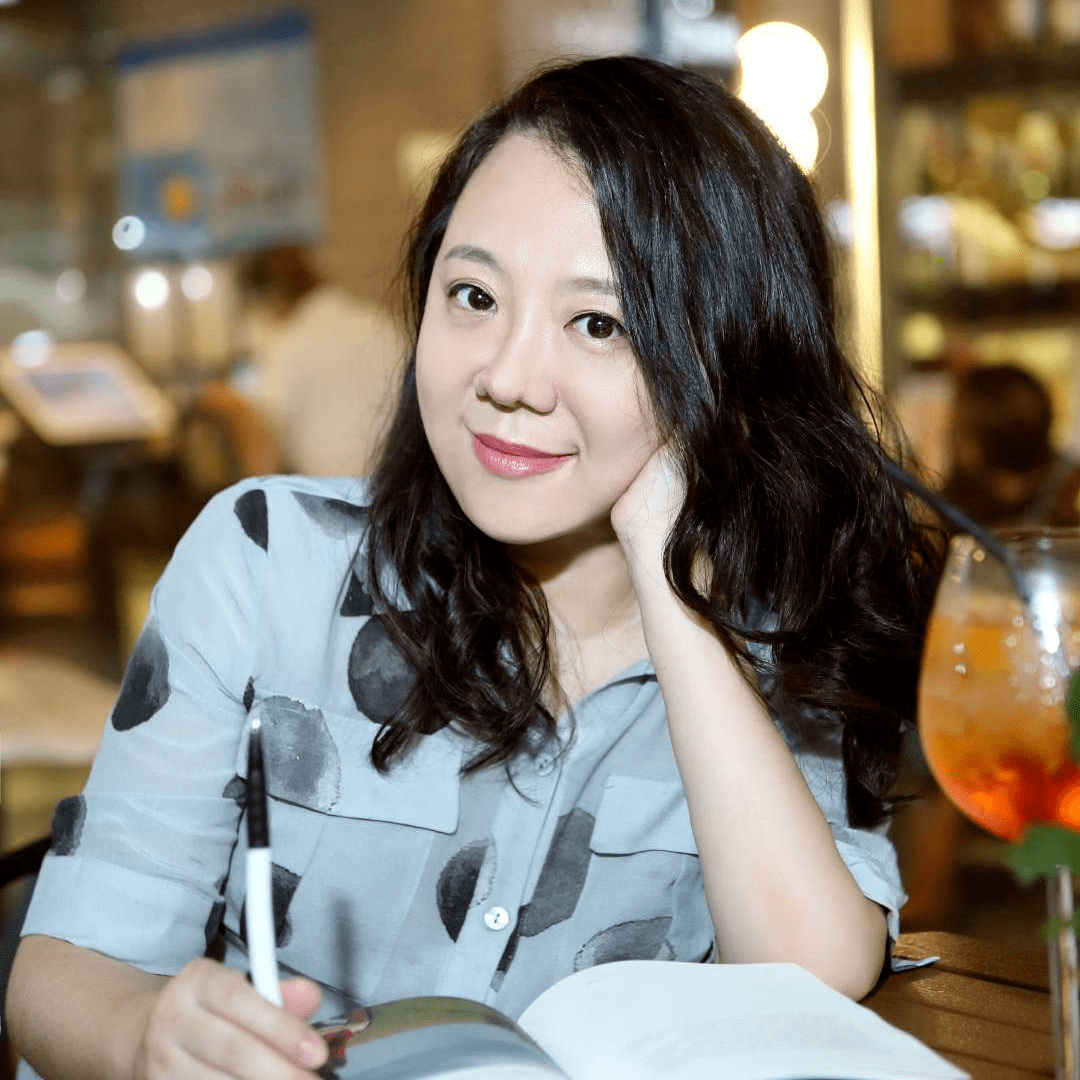 这套书由"雨果奖"得主,《三体》作者刘慈欣,世界华