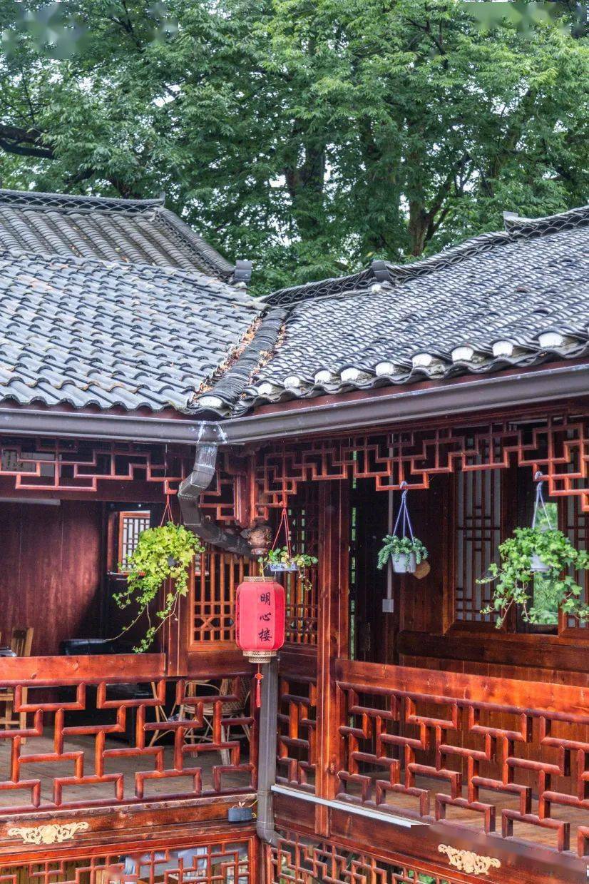 风景秀丽小楼古风古色,清静