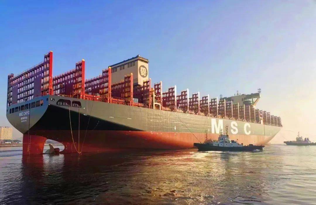 【起好步 开新局】新巴拿马最大型集装箱船出坞!