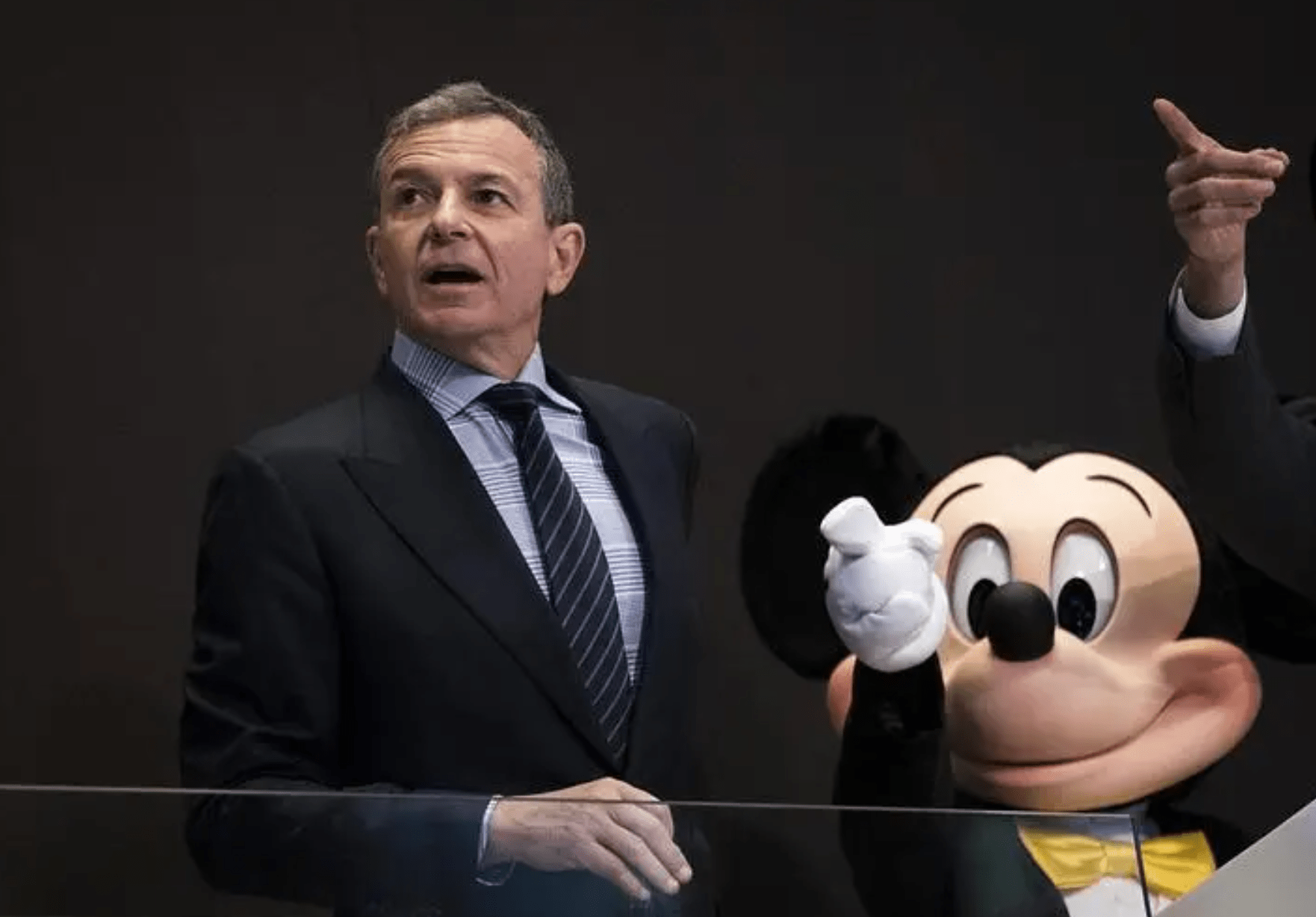 疫情态势趋缓,美国迪士尼公司取消居家办公_鲍勃·艾格_工作_员工