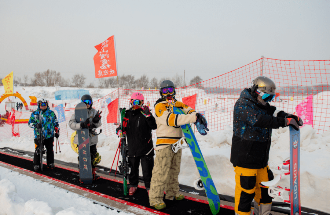 大庆银湖山滑雪场项目图片